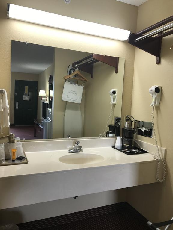 Americas Best Value Inn & Suites - Little Rock - Maumelle Экстерьер фото